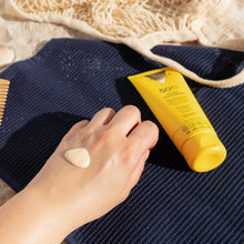 Cargar imagen en el visor de la galería, Hydra Sunscreen SPF 50+