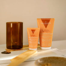 Cargar imagen en el visor de la galería, VR Bálsamo Acondicionador Sin Aclarado Reparador