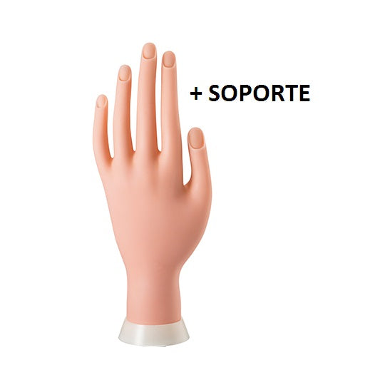 Mão pratica manicure